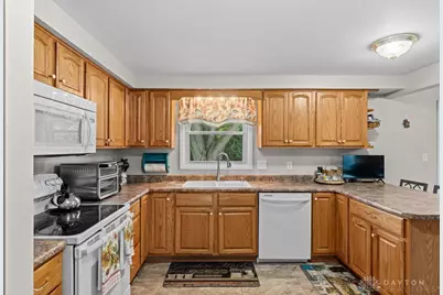 687 Eden Roc Drive, Xenia, OH 45385 - Photo 19