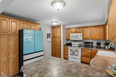 687 Eden Roc Drive, Xenia, OH 45385 - Photo 17