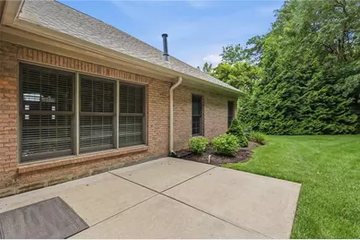 1901 N Regent Park Drive, Bellbrook, OH 45305 - Photo 49