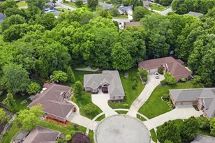 1901 N Regent Park Dr, Bellbrook, OH 45305 - Photo 5