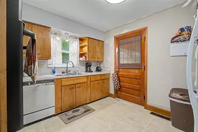 5607 Greencrest Drive, Dayton, OH 45432 - Photo 13