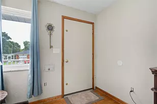 5607 Greencrest Dr, Dayton, OH 45432 - Photo 7