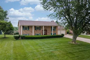 283 Dogwood Dr, Greenville, OH 45331 - Photo 3