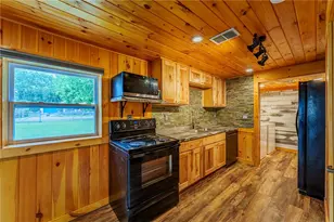640 Prince Albert Blvd, Riverside, OH 45404 - Photo 9