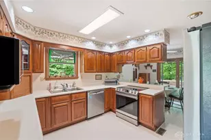 1596 Bending Tree Dr, German Twp, OH 45344 - Photo 9