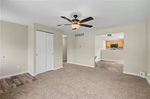 4817 Lodgeview Dr, Huber Heights, OH 45424 - Photo 9