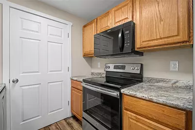 4817 Lodgeview Drive, Huber Heights, OH 45424 - Photo 15