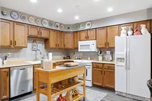 3151 Kerry Dr, Beavercreek, OH 45434 - Photo 7