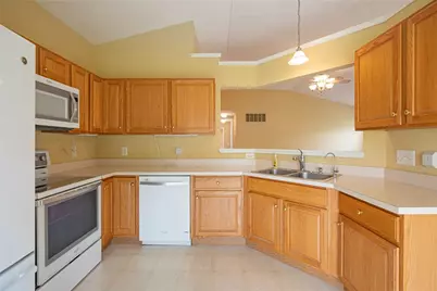 2502 Hillsdale Drive, Beavercreek Twp, OH 45431 - Photo 9