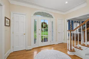 1510 Waterbury Woods Ln, Washington Twp, OH 45458 - Photo 7