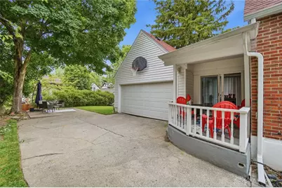 335 East Drive, Oakwood, OH 45419 - Photo 61