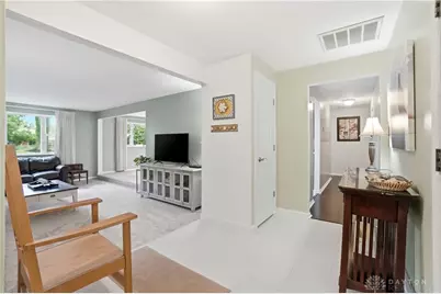 901 New England Avenue, Centerville, OH 45429 - Photo 5