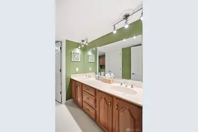 901 New England Avenue, Centerville, OH 45429 - Photo 29