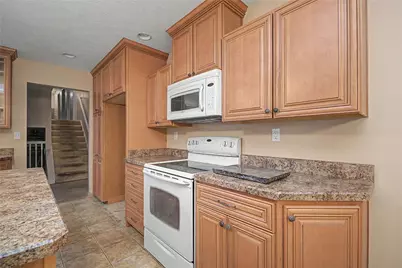 5158 Oak Tree Drive, Dayton, OH 45440 - Photo 9