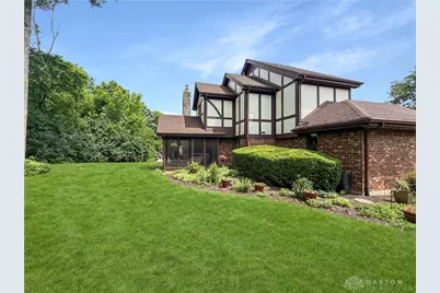 5016 Lausanne Drive, Centerville, OH 45458 - Photo 15