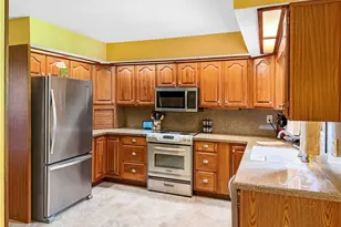 5016 Lausanne Dr, Centerville, OH 45458 - Photo 5