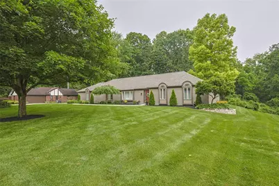6725 Vienna Woods Trail, Miami Township, OH 45459 - Photo 3