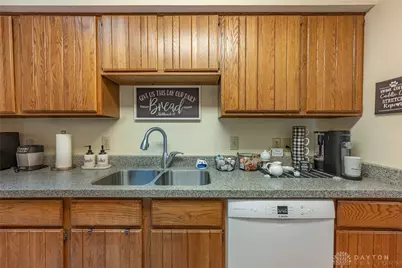 546 Kyle Lane, Fairborn, OH 45324 - Photo 11