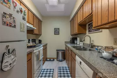 546 Kyle Lane, Fairborn, OH 45324 - Photo 9