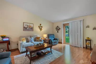 546 Kyle Lane, Fairborn, OH 45324 - Photo 5