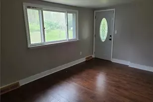 110 W Orchard Springs Dr, Dayton, OH 45415 - Photo 5
