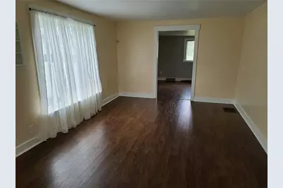 110 W Orchard Springs Drive, Dayton, OH 45415 - Photo 7