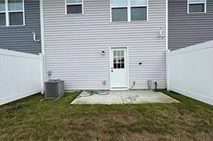 4034 Hemlock Ct, Huber Heights, OH 45424 - Photo 7