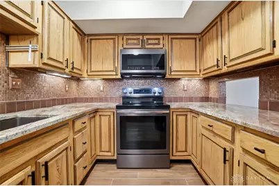 6071 N Quinella Way, Centerville, OH 45459 - Photo 19