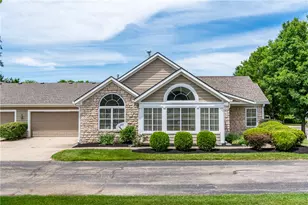 41 Aberdeen Village Dr, Beavercreek, OH 45430 - Photo 1