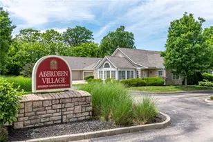 41 Aberdeen Village Dr, Beavercreek, OH 45430 - Photo 5