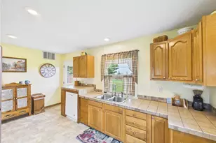 4633 Burkholder Rd, Franklin Twp, OH 45331 - Photo 7