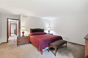 2033 Meadowside Ln, Washington Twp, OH 45458 - Photo 23