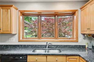 2033 Meadowside Ln, Washington Twp, OH 45458 - Photo 15