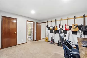 2033 Meadowside Ln, Washington Twp, OH 45458 - Photo 45
