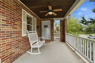 211 Wiltshire Blvd, Oakwood, OH 45419 - Photo 3