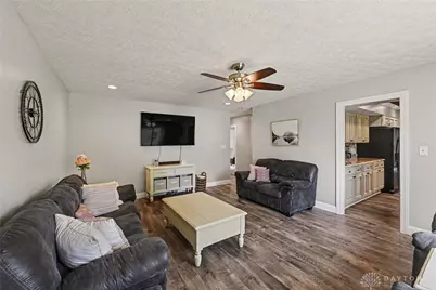 907 Debbie Court, Clayton, OH 45415 - Photo 15