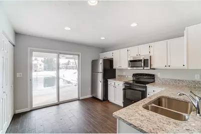 2436 Tarpon Bay Drive, Miamisburg, OH 45342 - Photo 5