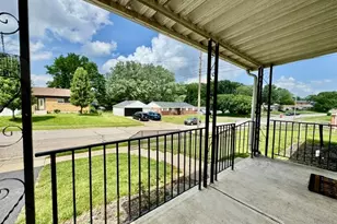 110 W Routzong Dr, Fairborn, OH 45324 - Photo 9