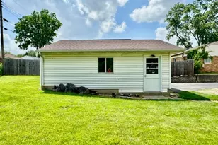 110 W Routzong Dr, Fairborn, OH 45324 - Photo 7