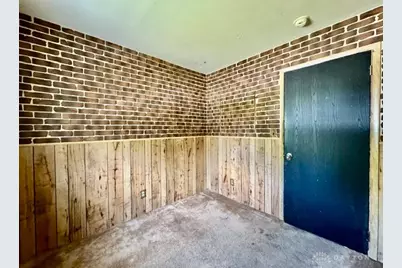 110 W Routzong Drive, Fairborn, OH 45324 - Photo 33