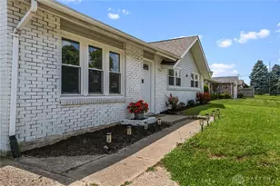 407 E Arlington Dr, Trenton, OH 45067 - Photo 3