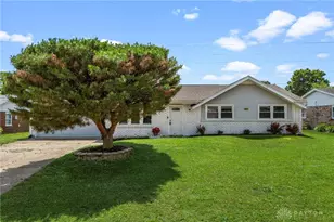 407 E Arlington Dr, Trenton, OH 45067 - Photo 1