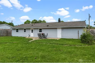 407 E Arlington Drive, Trenton, OH 45067 - Photo 3
