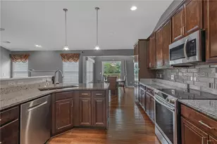 4049 Spicebush Dr, Tipp City, OH 45371 - Photo 11