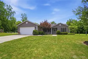 332 Skinner Dr, Trotwood, OH 45426 - Photo 1