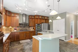 12196 Kilbride Dr, Cincinnati, OH 45251 - Photo 15