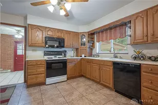 7651 Peters Pike, Butler Twp, OH 45414 - Photo 11
