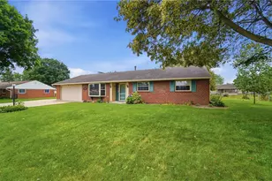 406 W Herr St, Englewood, OH 45322 - Photo 3