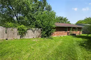 7589 Pomeranian Dr, Huber Heights, OH 45424 - Photo 3