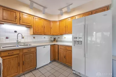 1182 Westridge Road, Washington Twp, OH 45459 - Photo 9